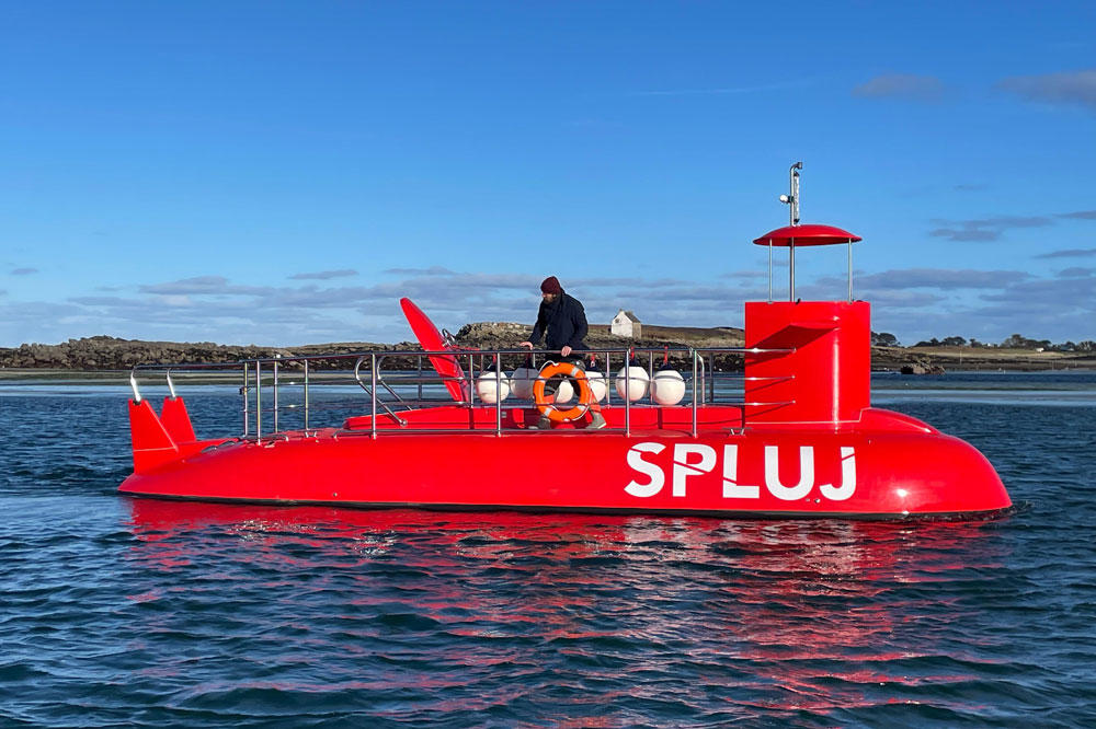 spluj semisousmarin rouge